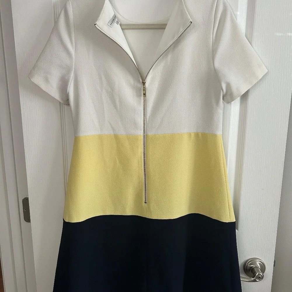 Colorblock Shift Dress White Yellow Navy | Modern Classic - Picture 3 of 3
